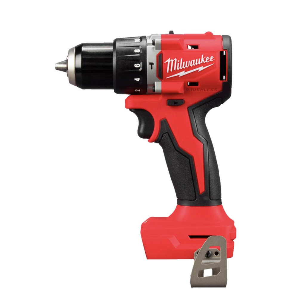 TALADRO PERCUTOR COMPACTO SIN ESCOBILLAS M18™ MILWAUKEE M18BLPDRC-202C (2x 2.0 Ah)