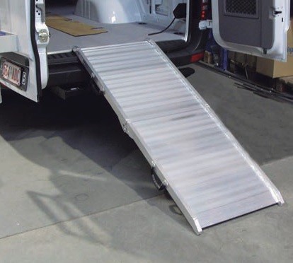 [P-854 754752010] RAMPA ALUMINIO VAP2010 - 2.000X1.000MM 400KG